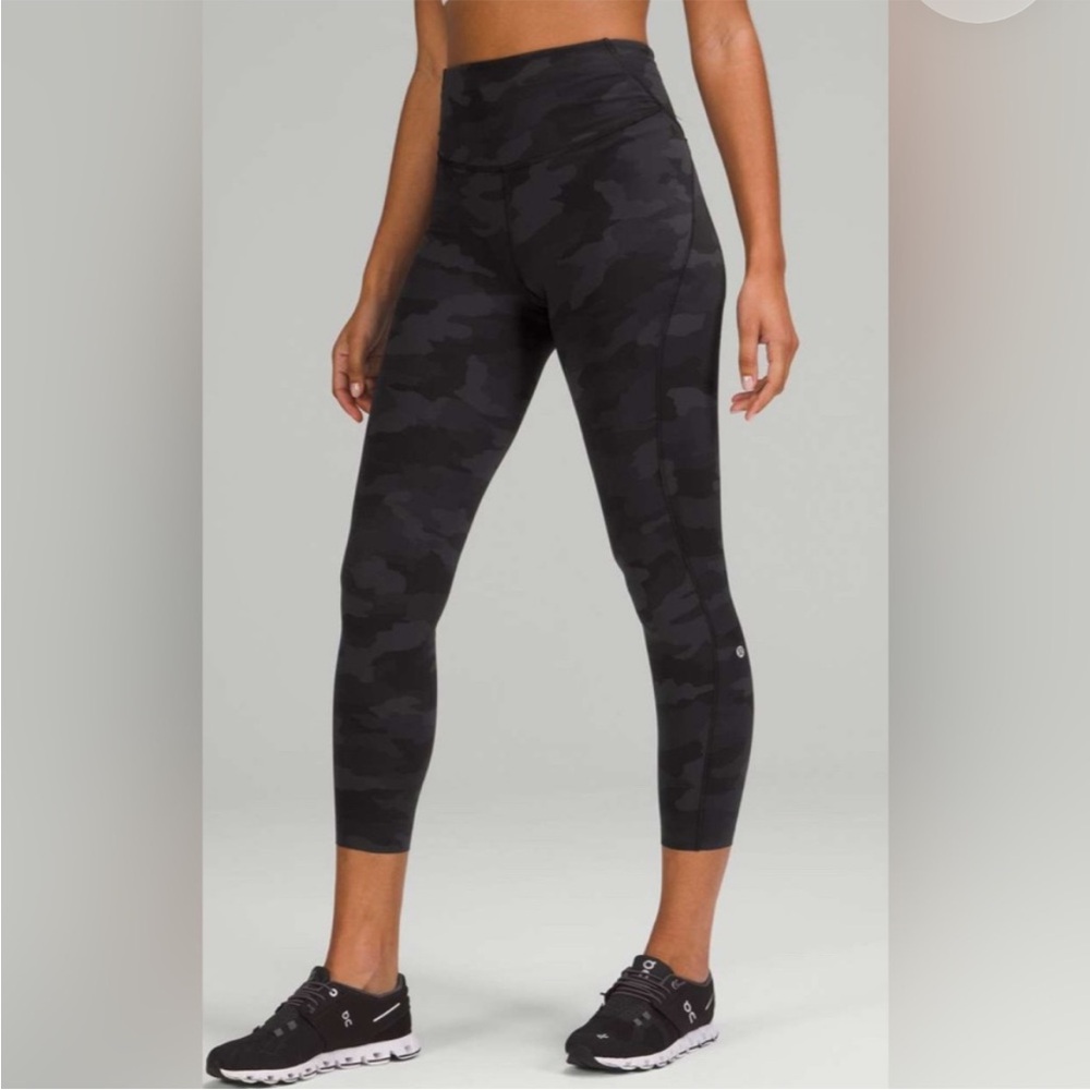 Lululemon Base Pace High-Rise Running Tight | size 6